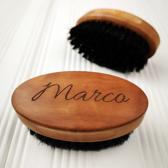 Geschenkset Bartpflege - personalisierte Bartbürste + Proraso Bartöl & Bartshampoo Wood & Spice